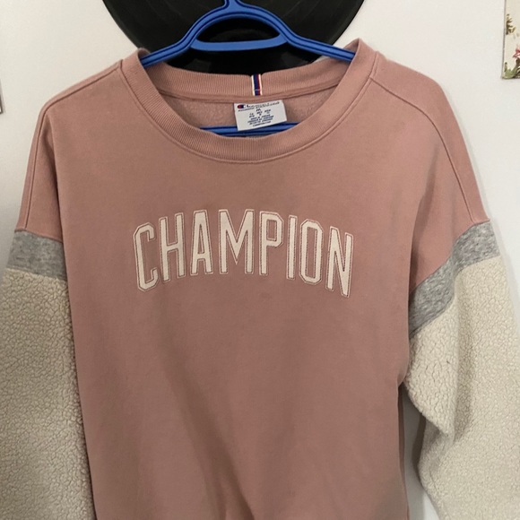 light pink champion crewneck !
